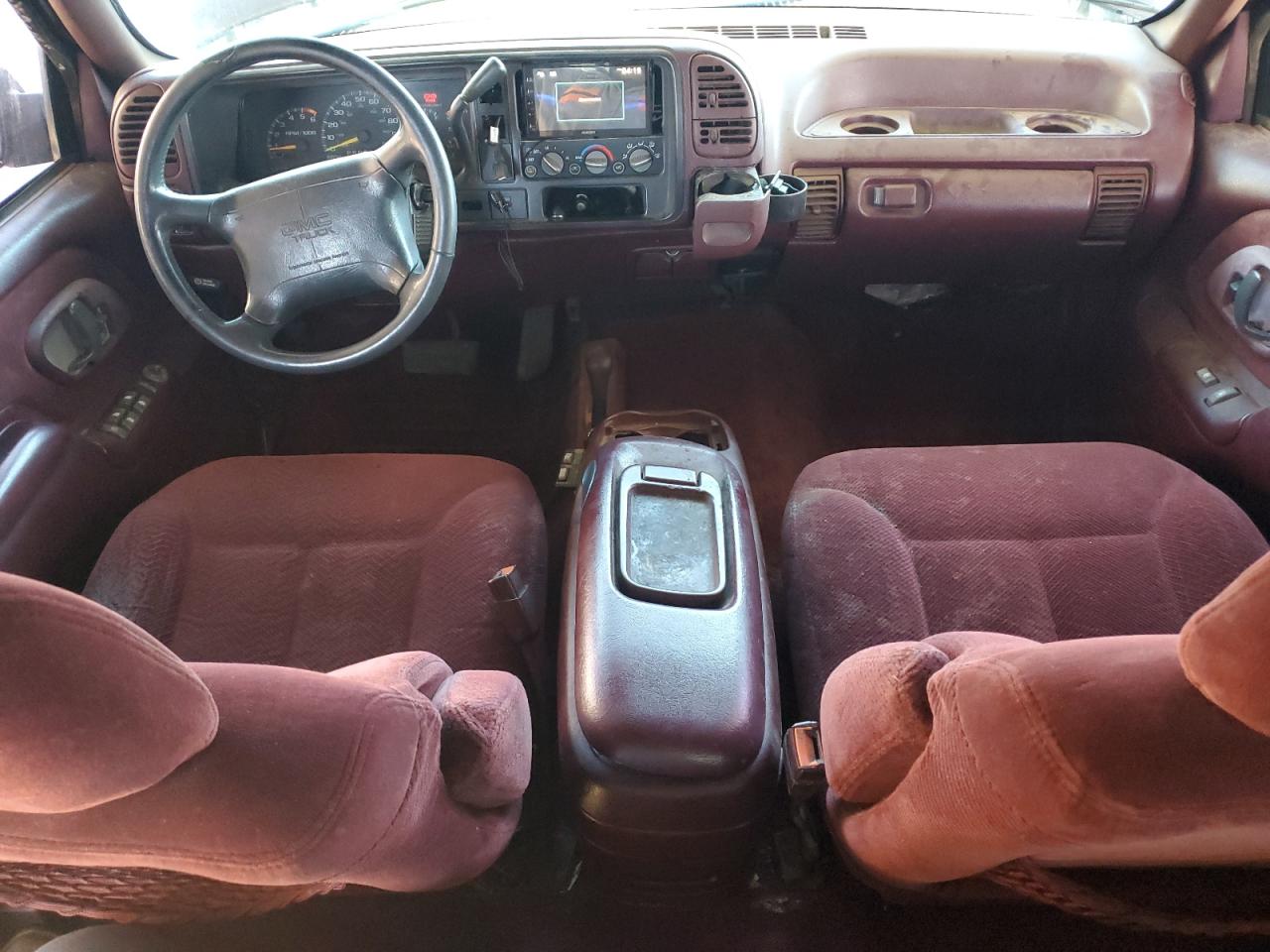 1996 GMC Yukon VIN: 1GKEK13RXTJ715046 Lot: 82674175