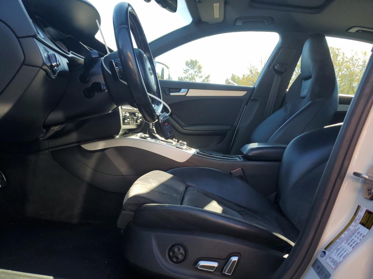 2014 Audi S4 Premium Plus VIN: WAUBGAFL8EA005571 Lot: 87453815