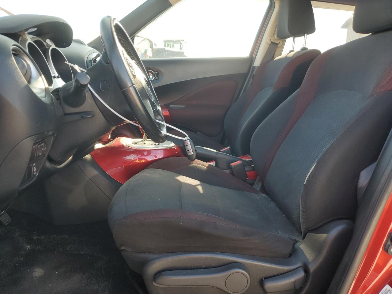 2015 Nissan Juke S VIN: JN8AF5MV5FT552174 Lot: 85272815