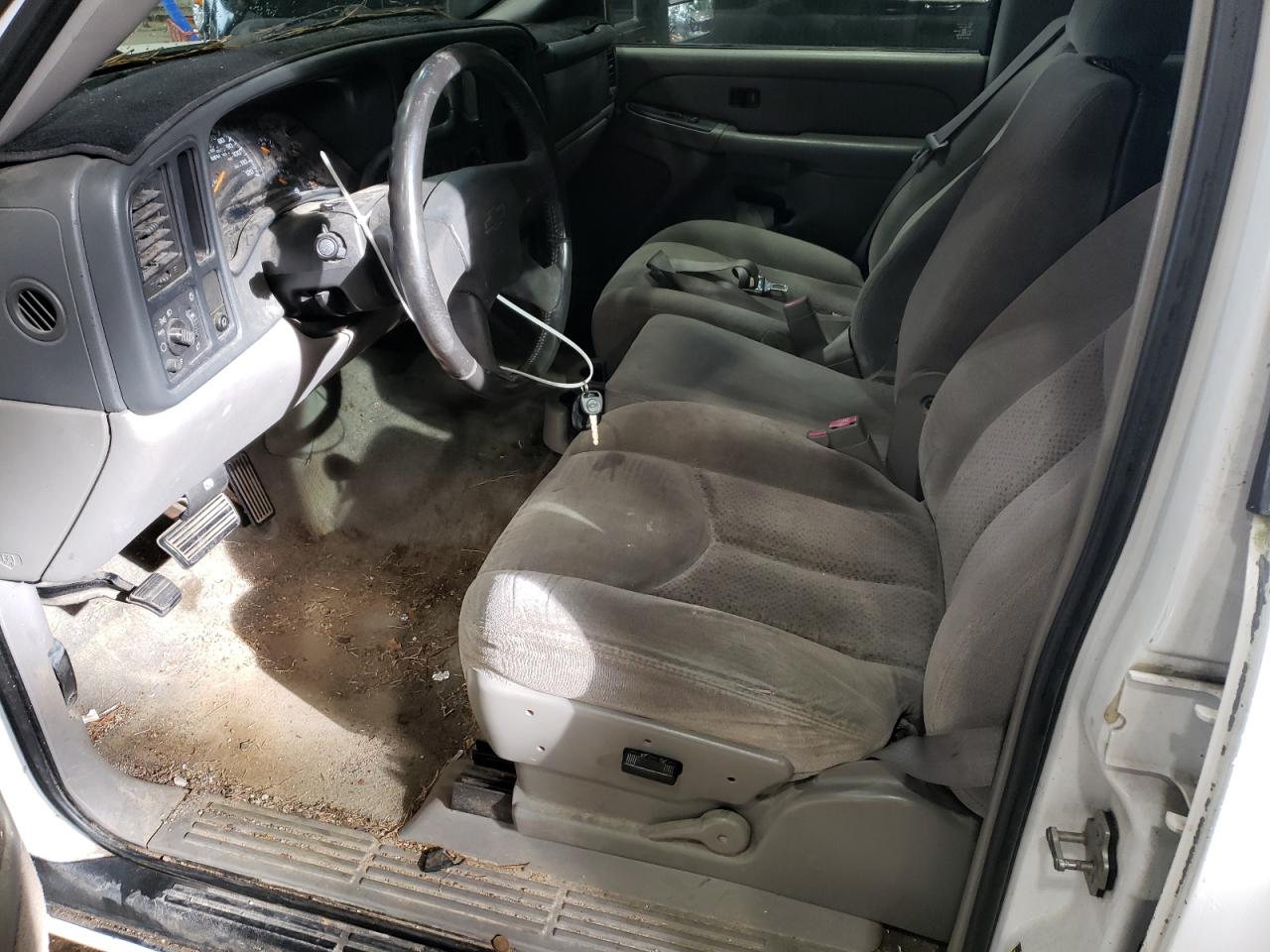 2004 Chevrolet Tahoe C1500 VIN: 1GNEC13V74R221226 Lot: 82191355