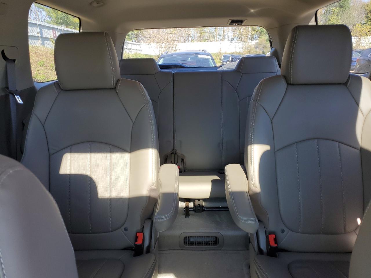 2015 GMC Acadia Denali VIN: 1GKKRTKD2FJ267017 Lot: 82647255