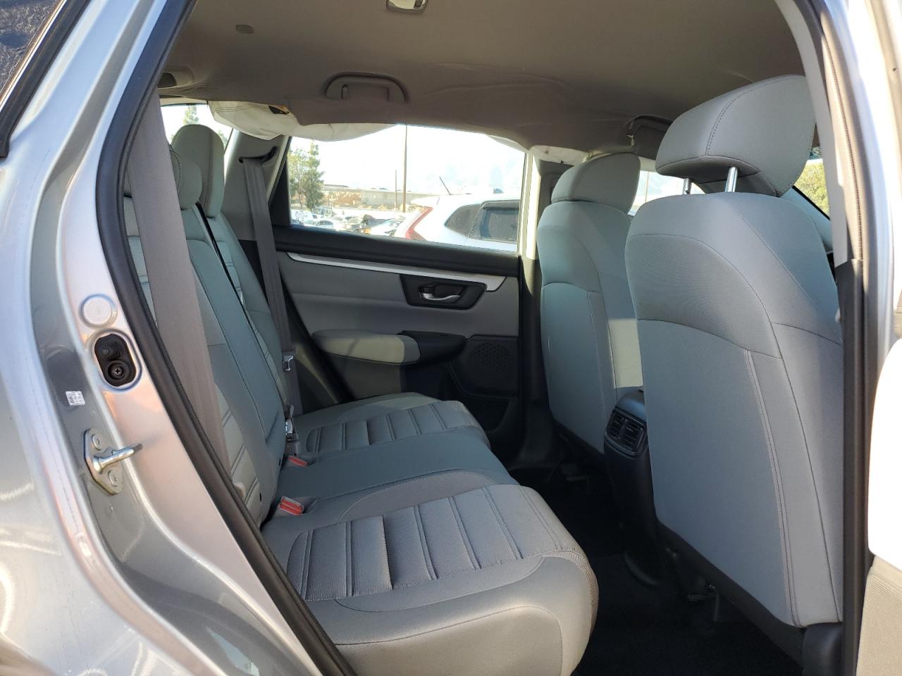 2019 Honda Cr-V Lx VIN: 2HKRW5H32KH415814 Lot: 90933395