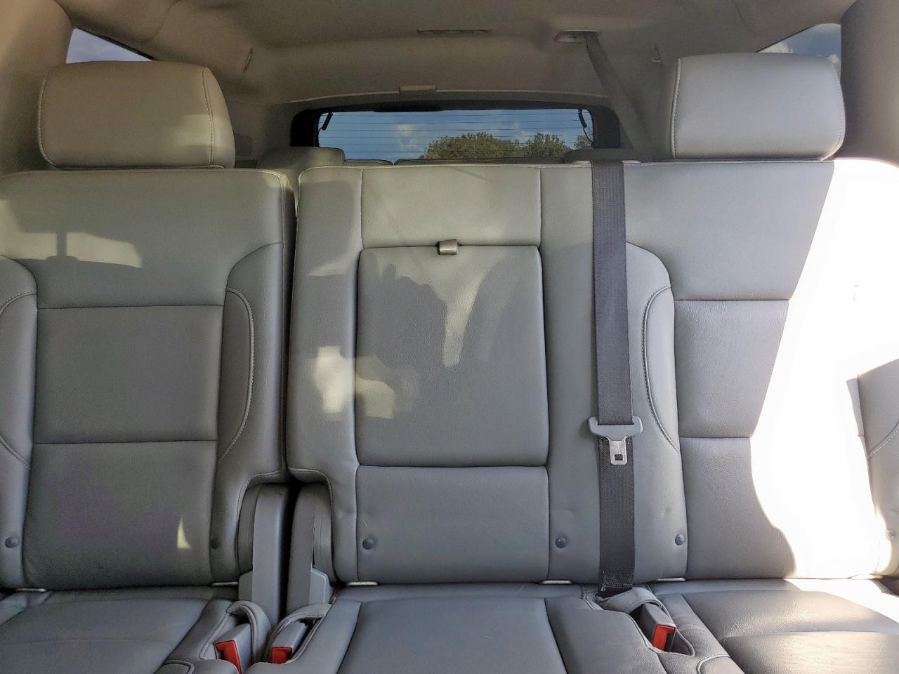 2019 Chevrolet Suburban K1500 Lt VIN: 1GNSKHKC9KR380874 Lot: 82176475