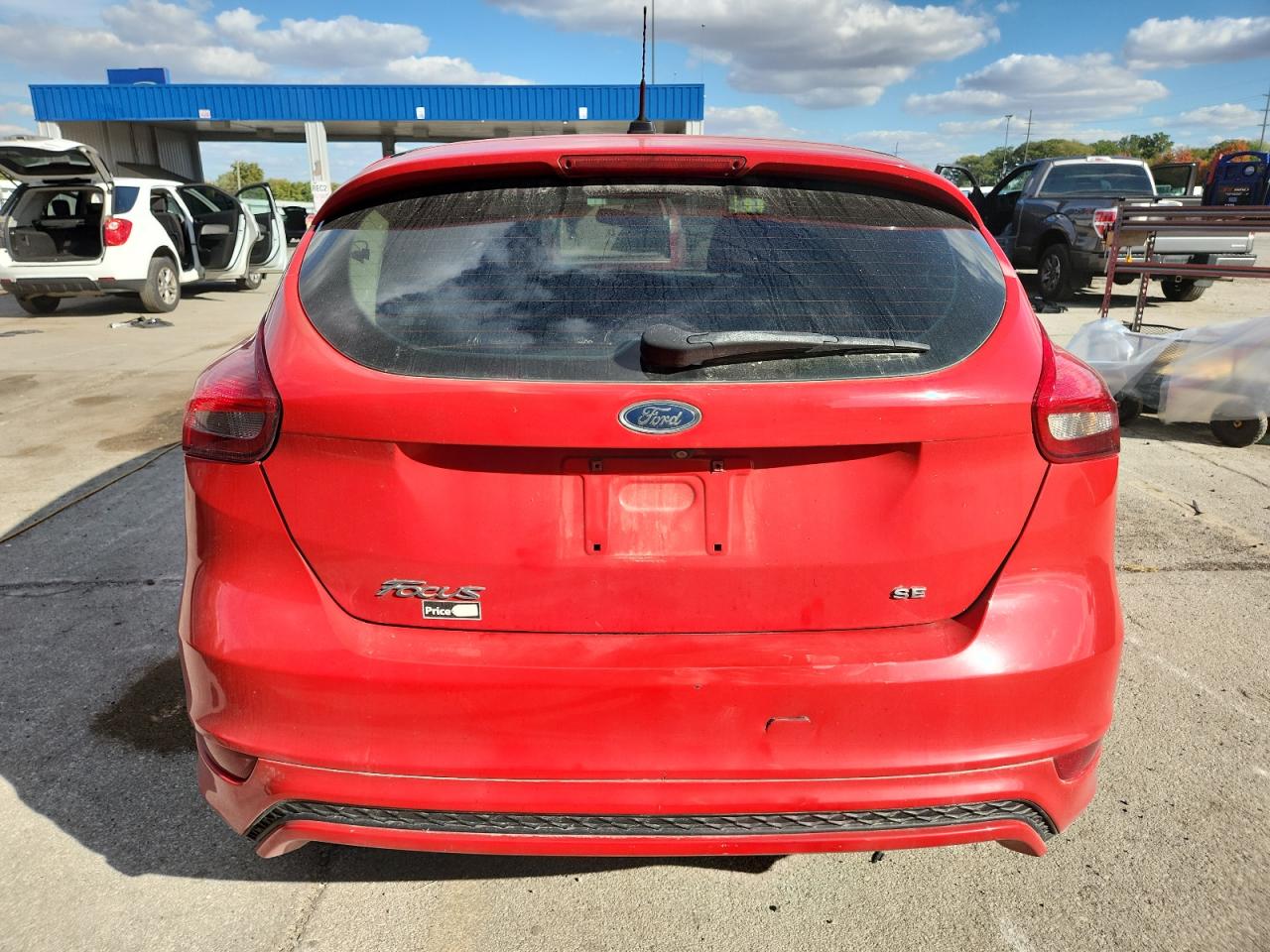 2016 Ford Focus Se VIN: 1FADP3K27GL211112 Lot: 82421975