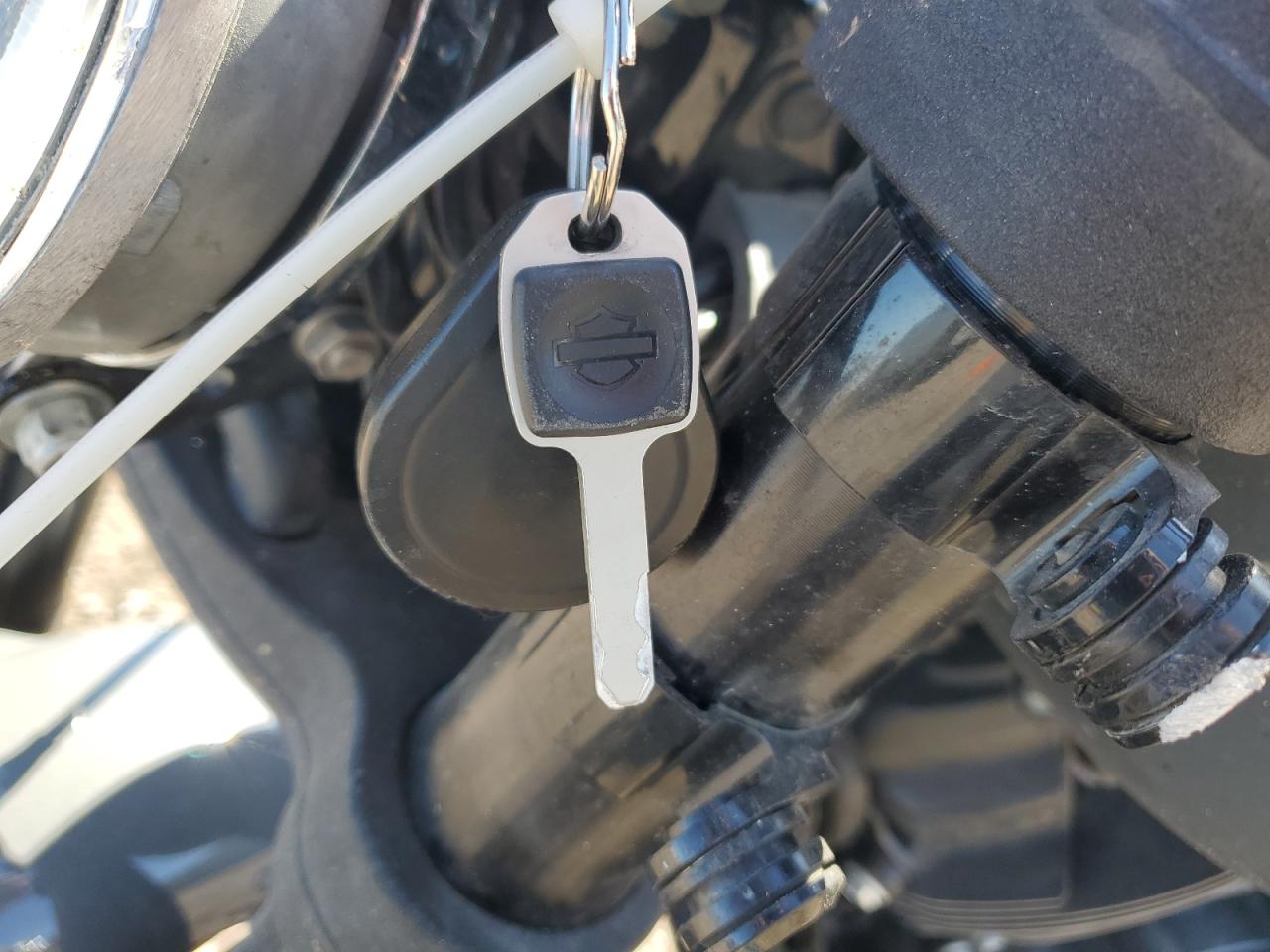 2022 Harley-Davidson Fxlrs VIN: 1HD1YWZ10NB060107 Lot: 85672305