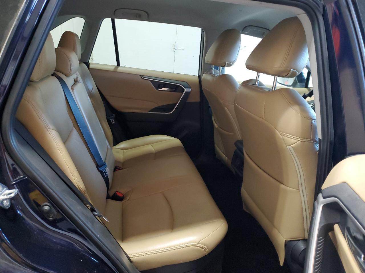 2020 Toyota Rav4 Xle VIN: 4T3RWRFV7LU009291 Lot: 68323935