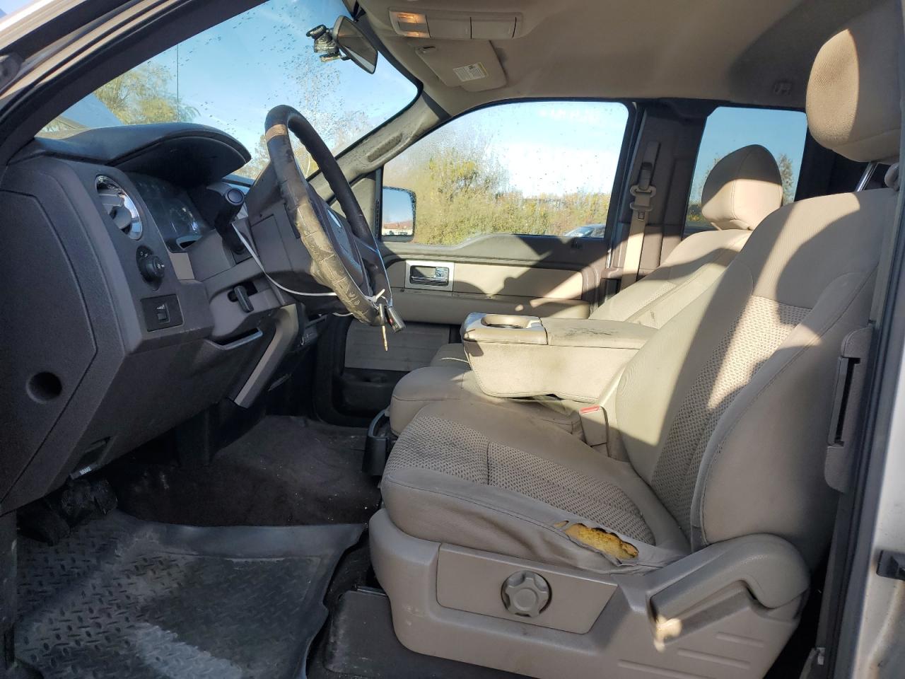 2010 Ford F150 Super Cab VIN: 1FTEX1E89AFD52417 Lot: 82564375