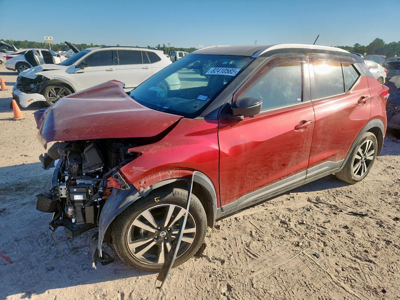2019 Nissan Kicks S red null gas 3N1CP5CU4KL537015 photo #1