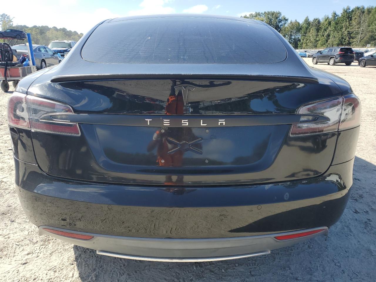 2014 Tesla Model S VIN: 5YJSA1H15EFP29466 Lot: 84605535