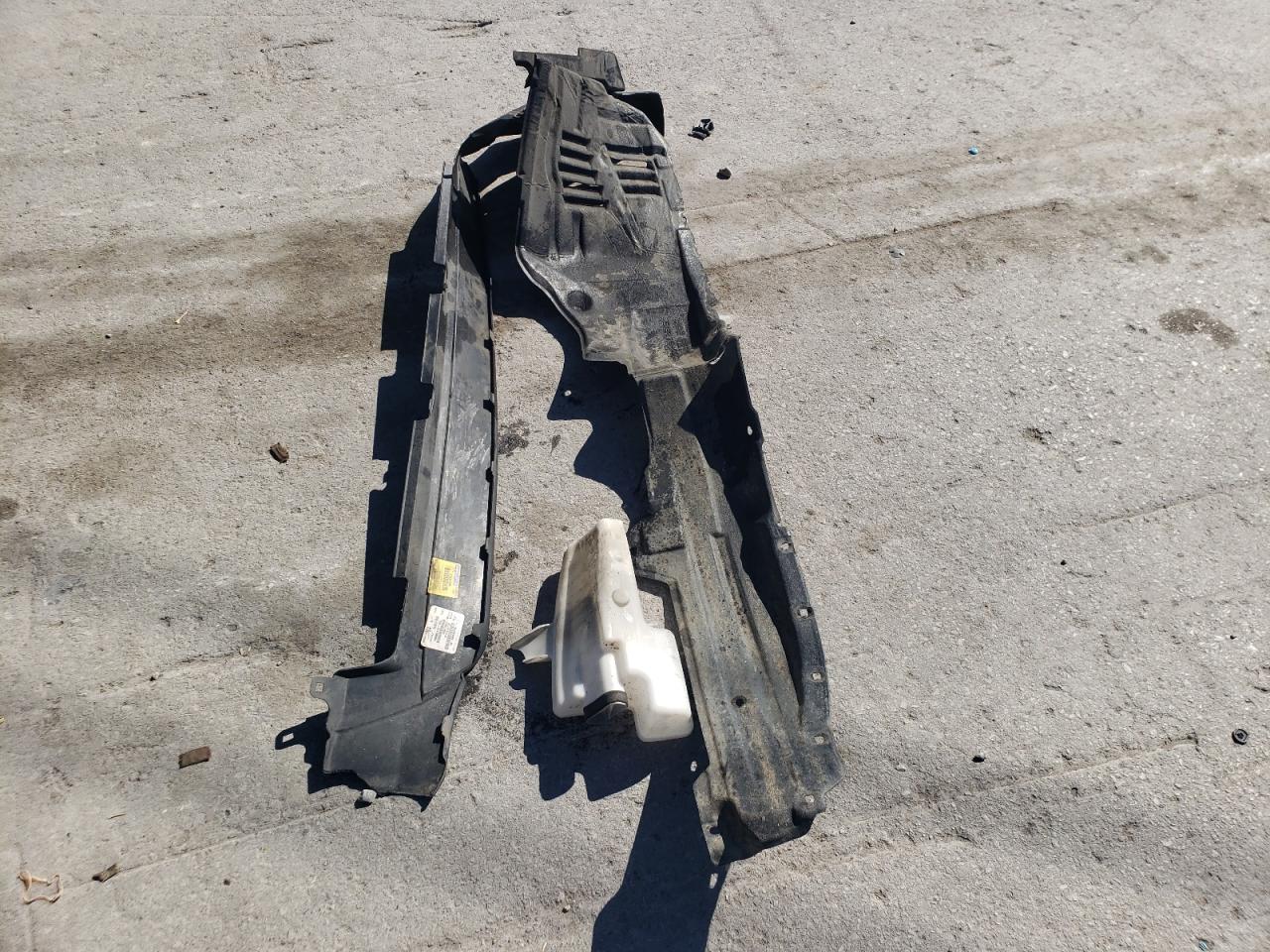 2016 Toyota Rav4 Le VIN: JTMZFREV5GJ081869 Lot: 82478775