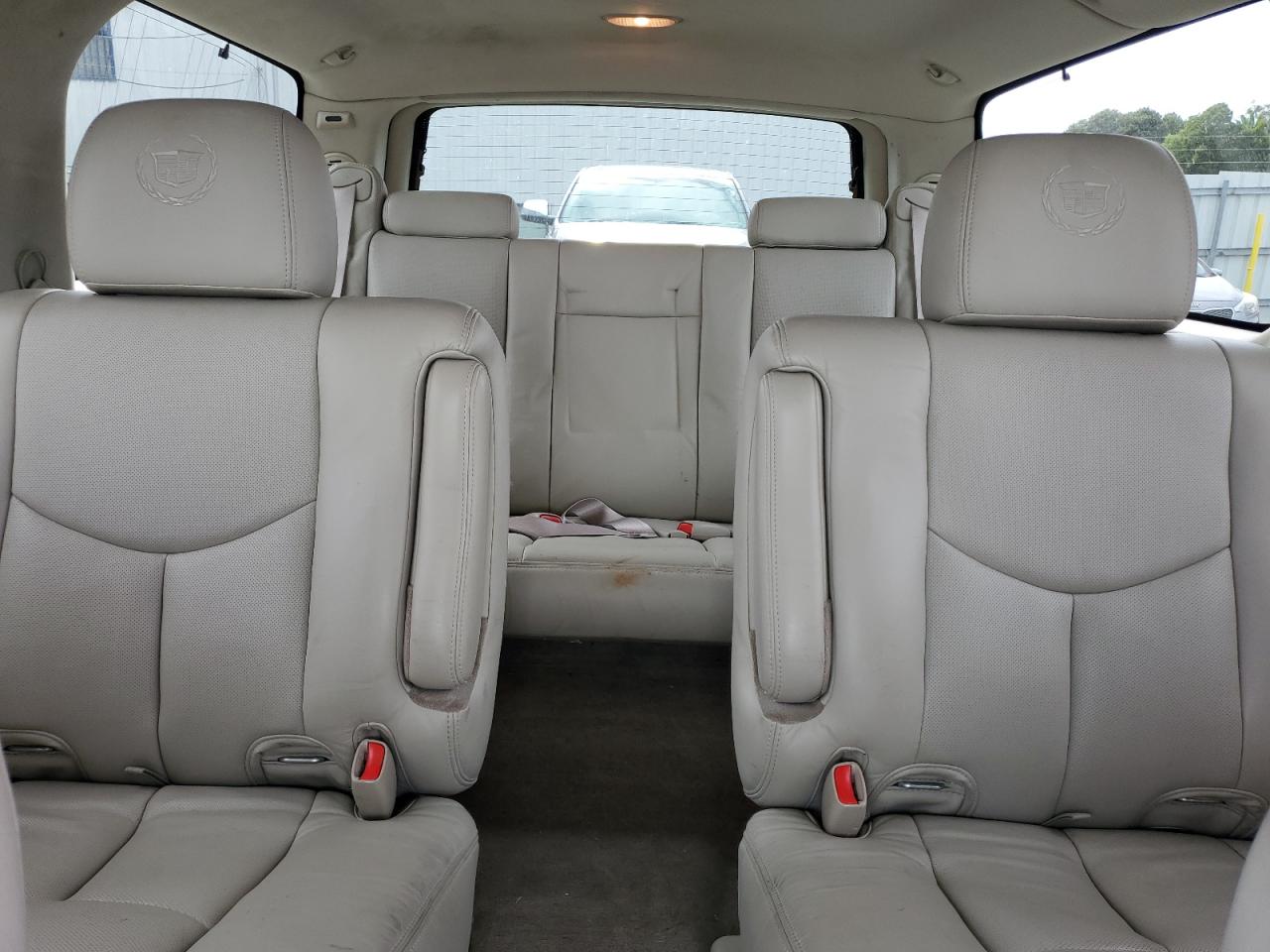 2005 Cadillac Escalade Esv VIN: 3GYFK66N05G113373 Lot: 84702485