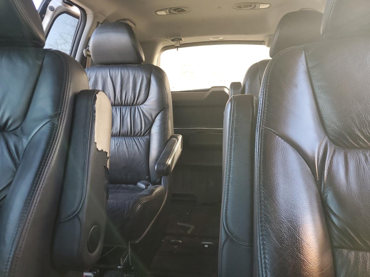 2008 Honda Odyssey Touring VIN: 5FNRL38988B070877 Lot: 89704215