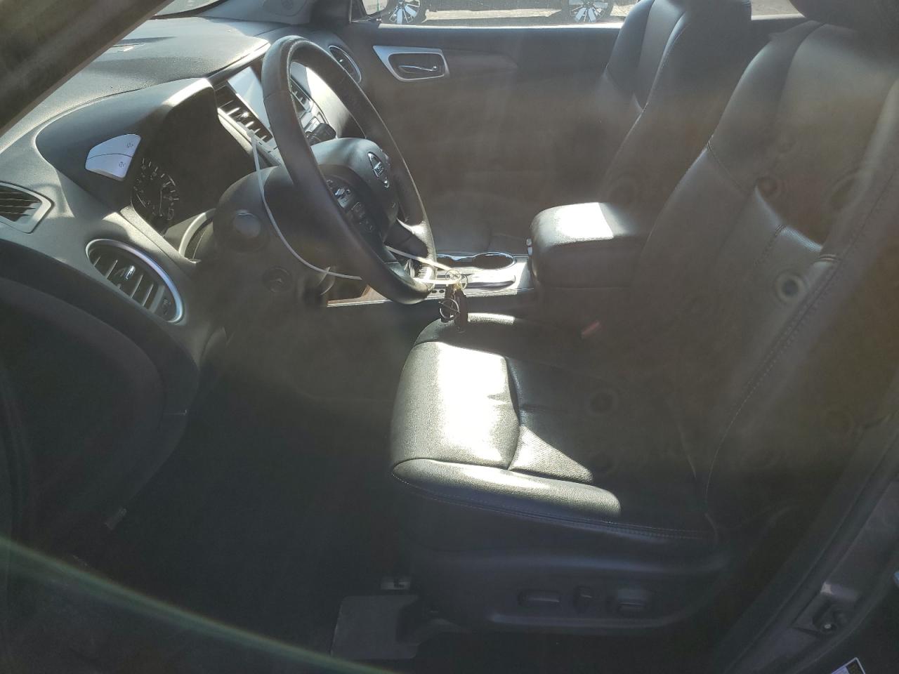 2017 Nissan Pathfinder S VIN: 5N1DR2MN1HC616806 Lot: 82003705