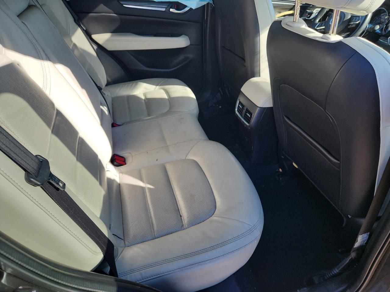 2017 Mazda Cx-5 Grand Touring VIN: JM3KFBDLXH0129549 Lot: 81916795