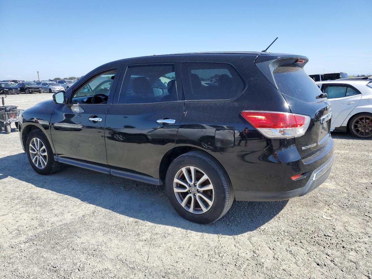 2014 Nissan Pathfinder S black suv gas 5N1AR2MN3EC652057 photo #3