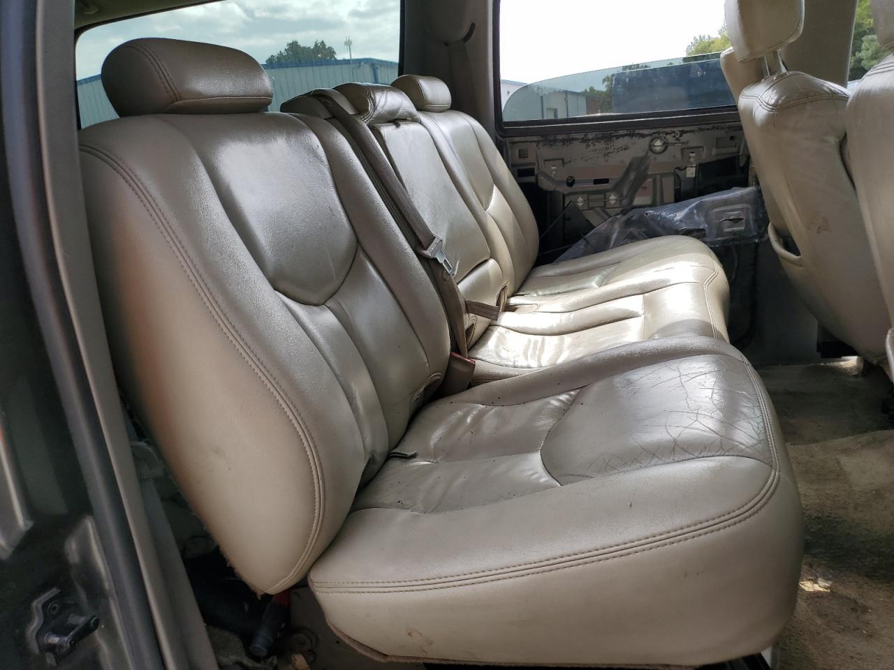 2002 Chevrolet Suburban C1500 VIN: 3GNEC16Z52G307856 Lot: 81995365