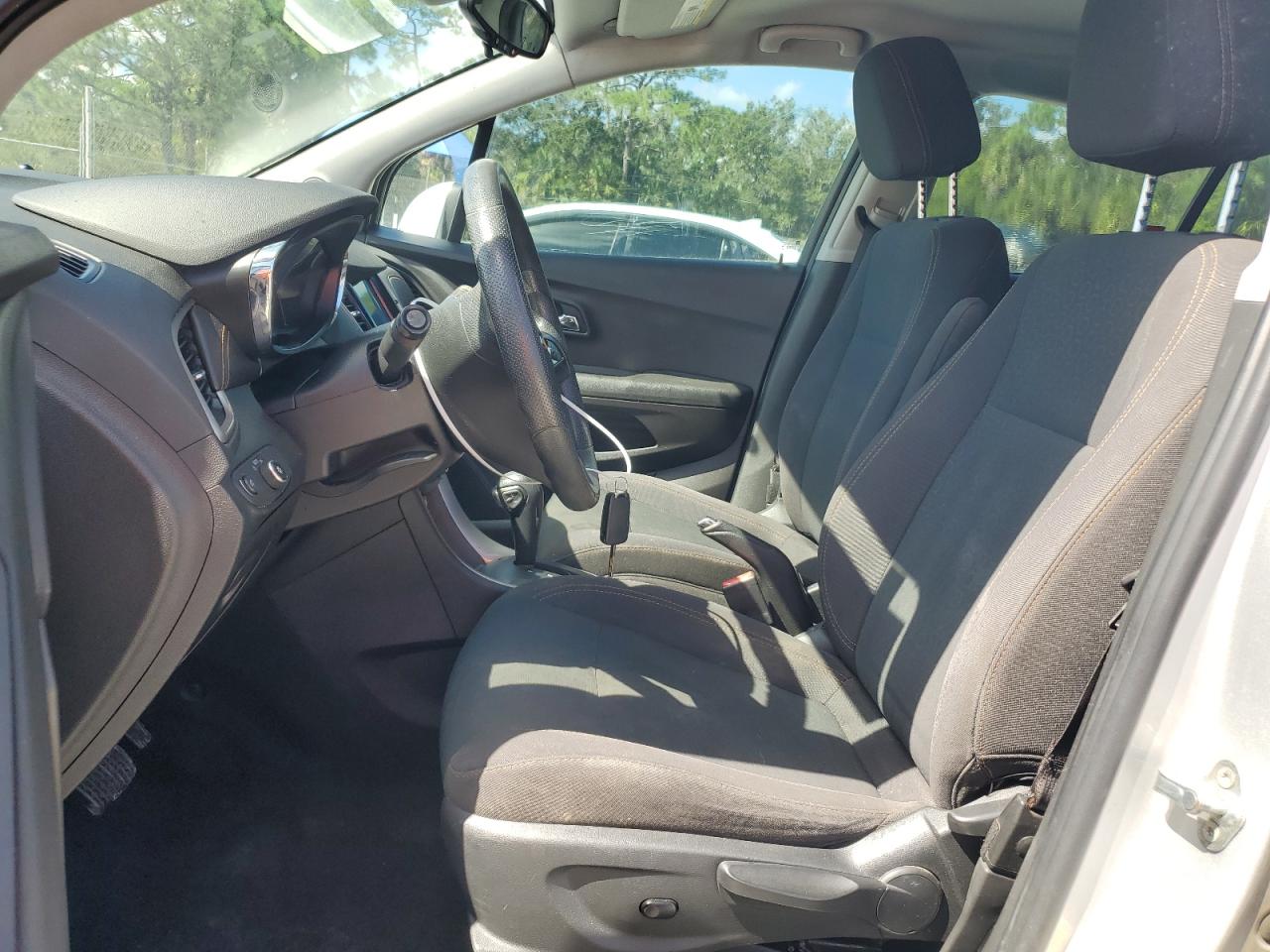 2018 Chevrolet Trax Ls VIN: 3GNCJKSB6JL225765 Lot: 82482995