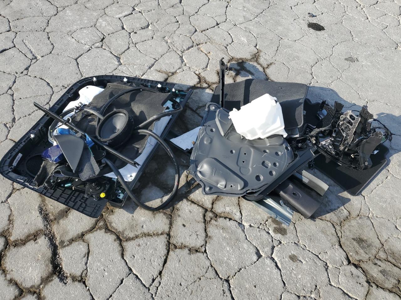 2025 Cadillac Lyriq Sport VIN: 1GYKPURL6SZ312616 Lot: 85896985