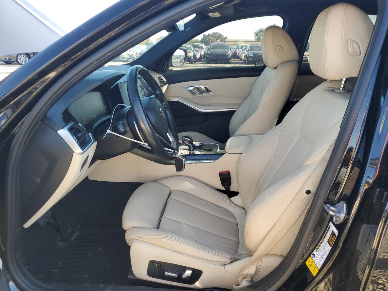 Фото: WBA5R1C55KFH17146