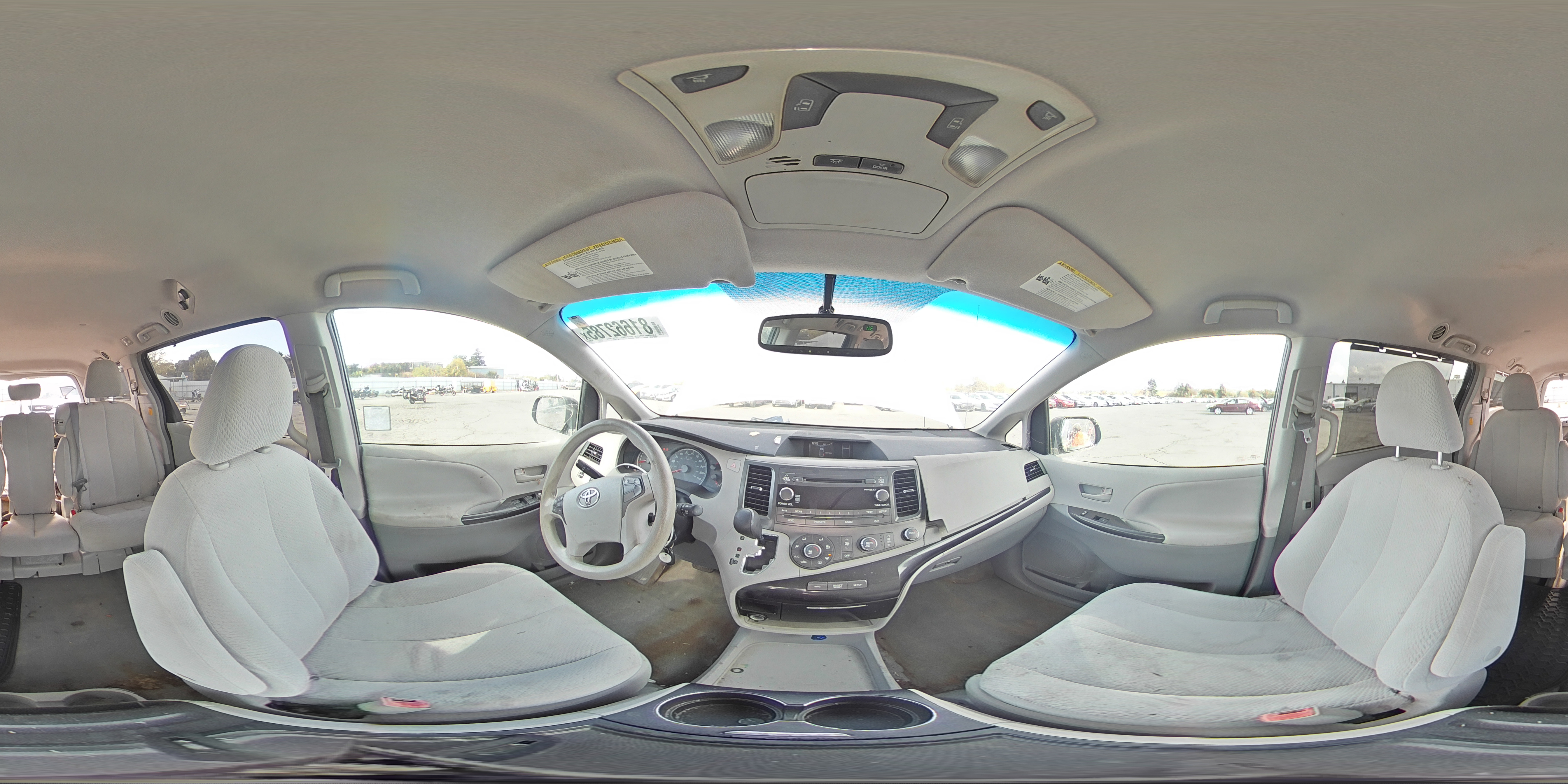 2012 Toyota Sienna Le VIN: 5TDKK3DC7CS208225 Lot: 81662785