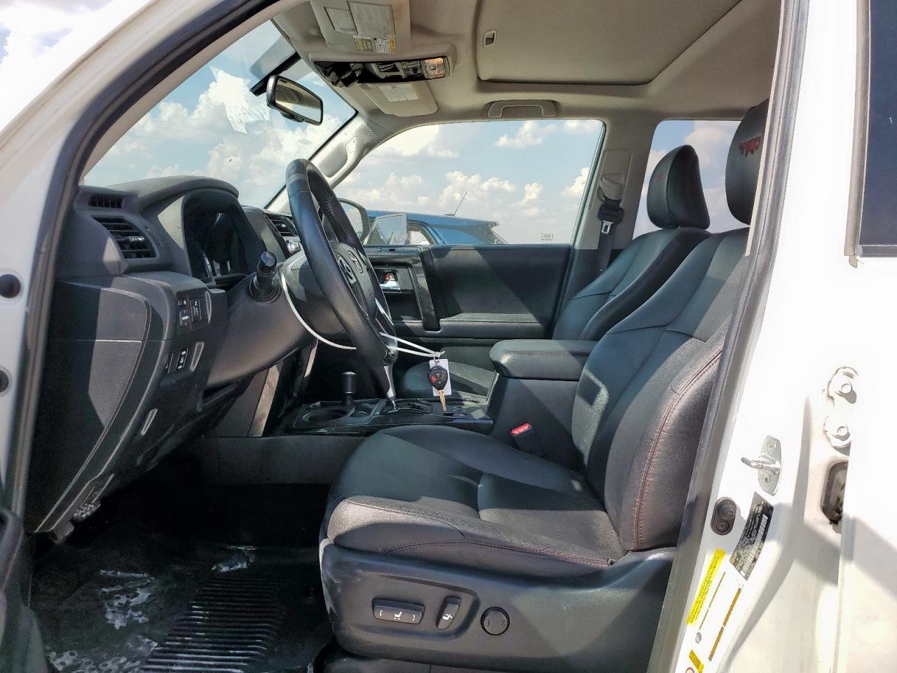 2018 Toyota 4Runner Sr5/Sr5 Premium VIN: JTEBU5JR9J5530412 Lot: 84635995