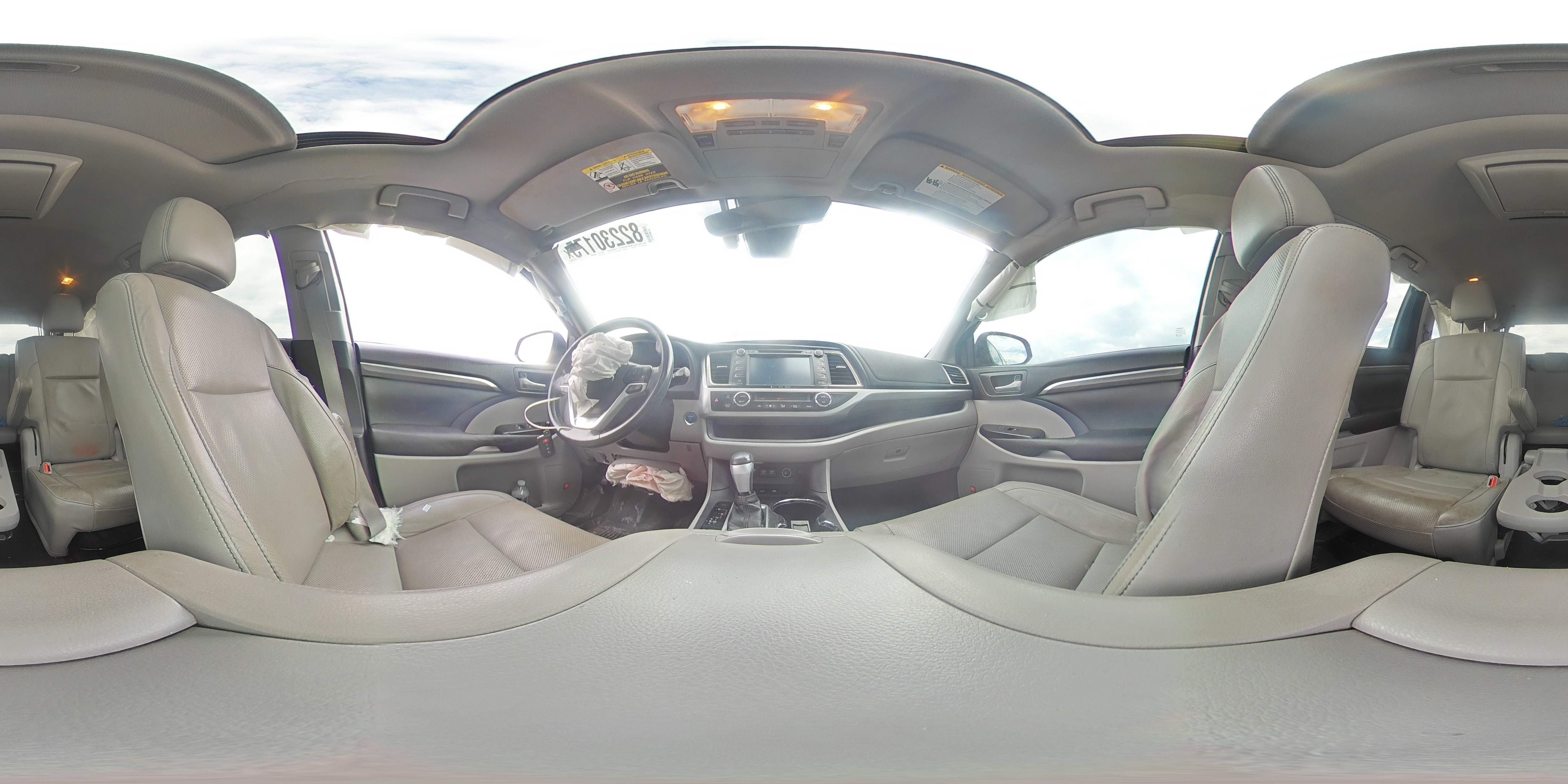 2017 Toyota Highlander Hybrid Limited VIN: 5TDDGRFH5HS022244 Lot: 82230175