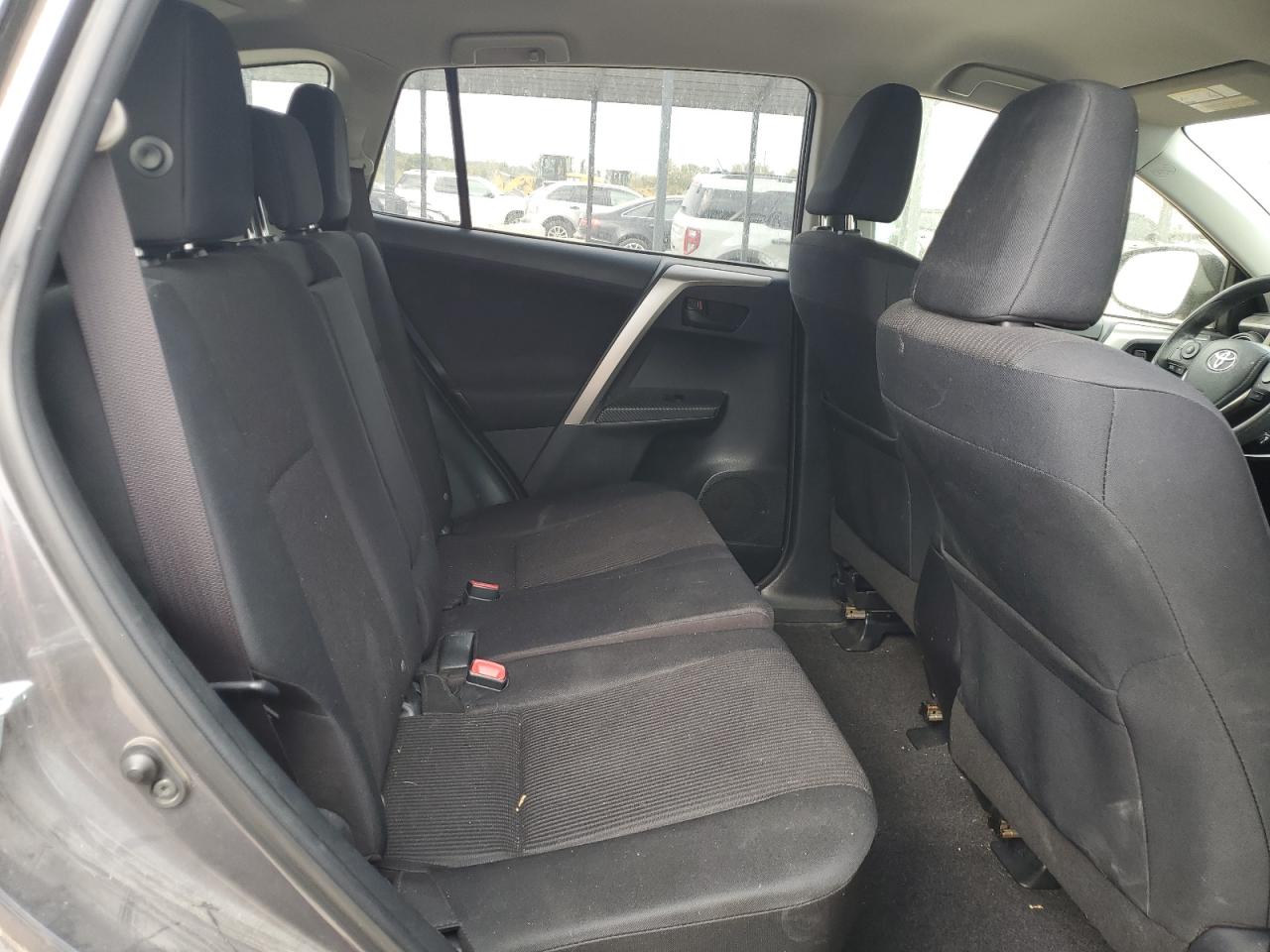 2015 Toyota Rav4 Le VIN: JTMBFREVXFJ038709 Lot: 86331425