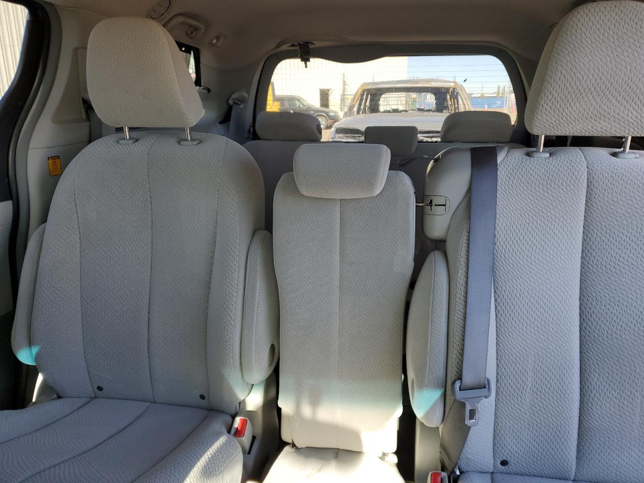 2011 Toyota Sienna Le VIN: 5TDKK3DC3BS134767 Lot: 71951145