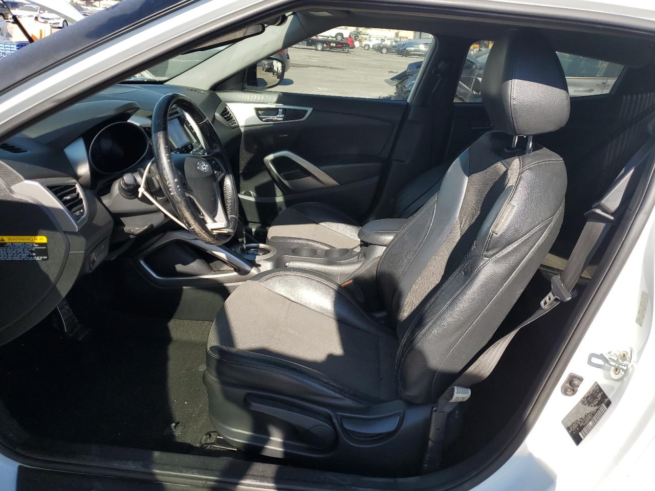 2015 Hyundai Veloster VIN: KMHTC6AD5FU225164 Lot: 84994875