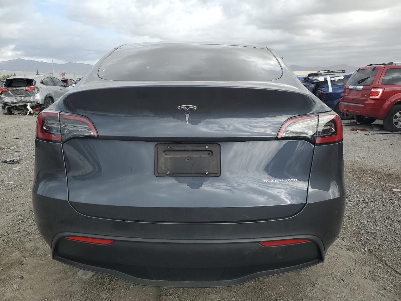 2023 Tesla Model Y VIN: 7SAYGDEE4PF618690 Lot: 82493595
