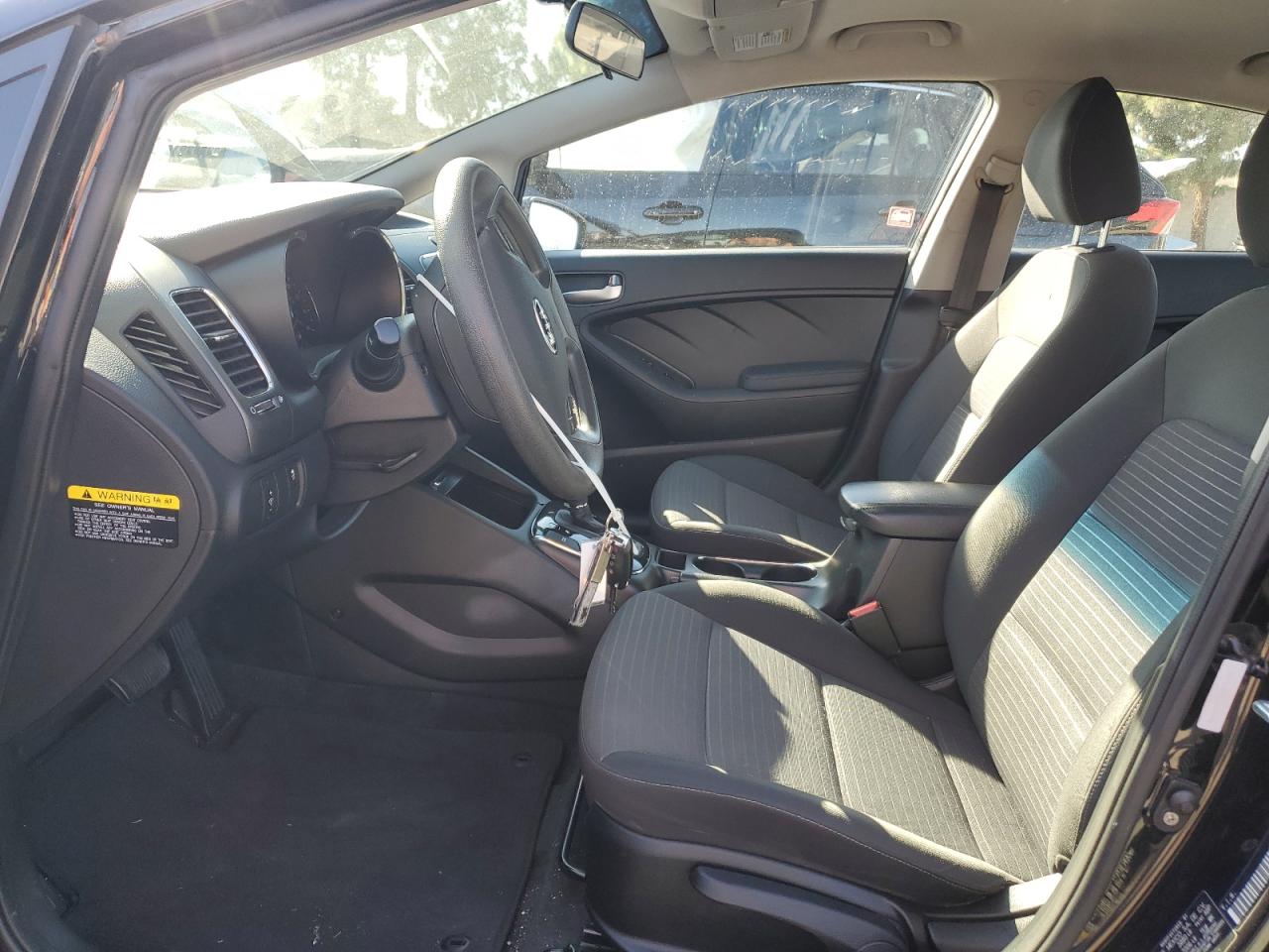 2018 Kia Forte Lx VIN: 3KPFL4A7XJE249046 Lot: 82673485