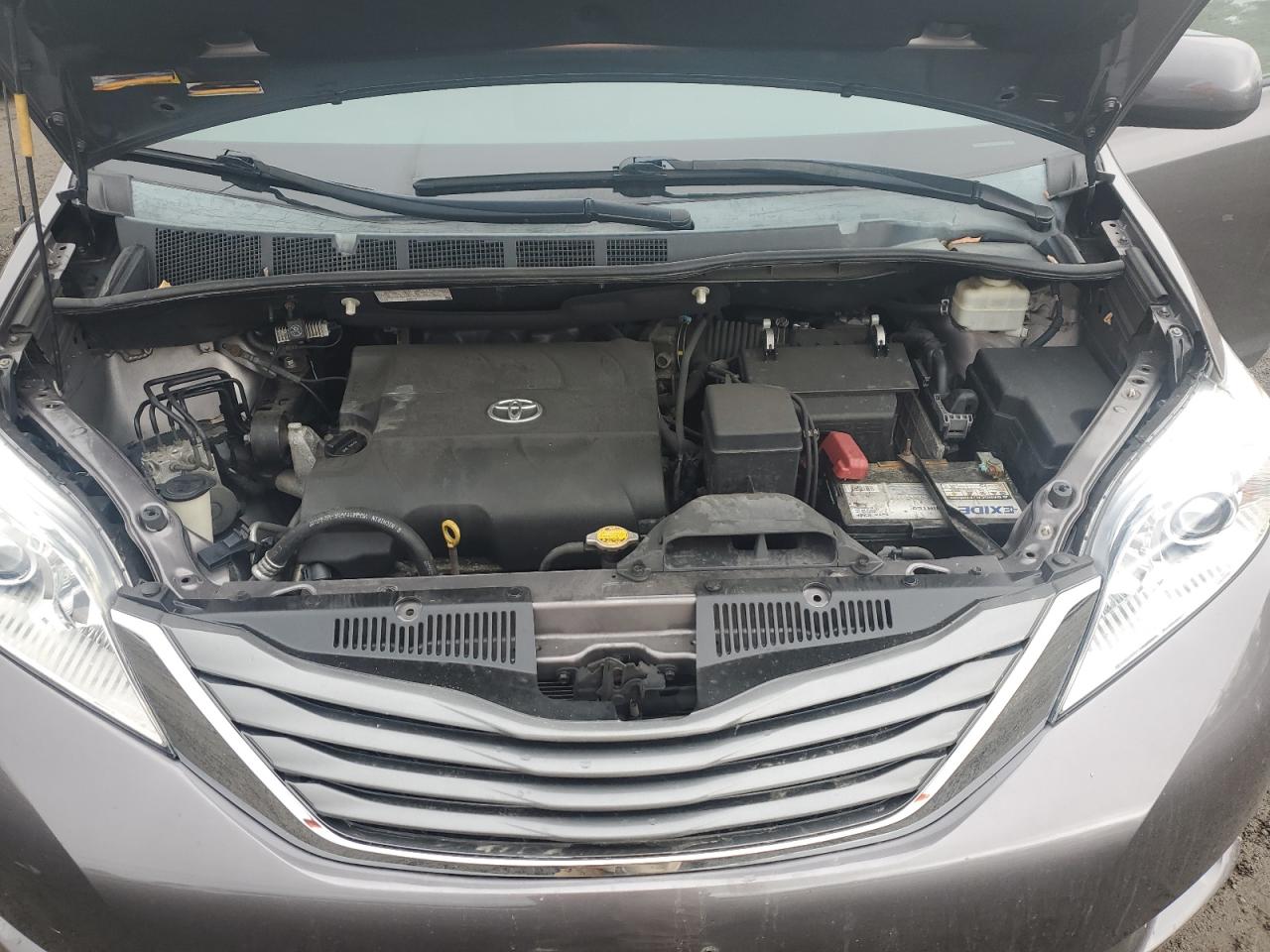 2013 Toyota Sienna Xle VIN: 5TDYK3DC3DS325294 Lot: 82195745