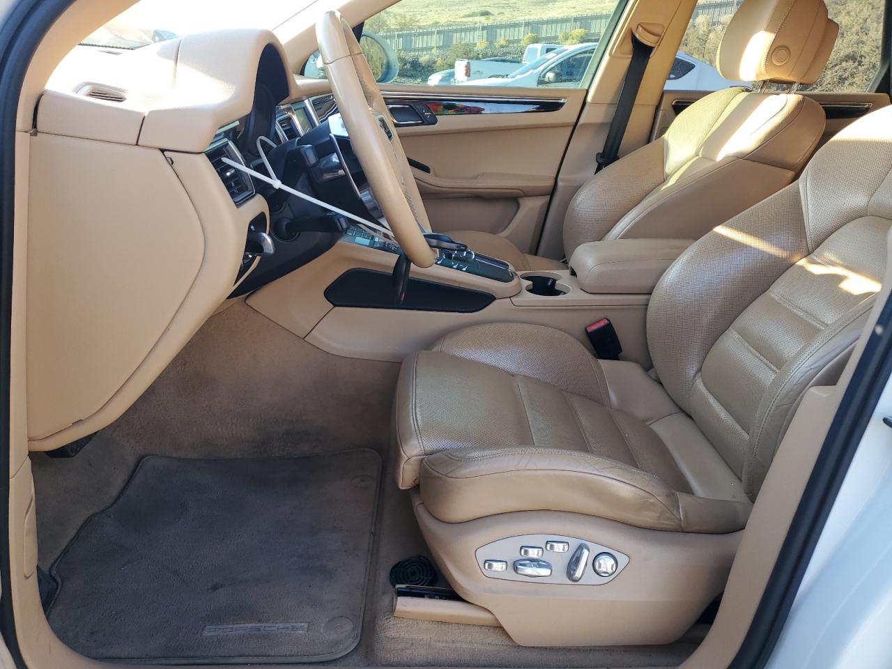 2015 Porsche Macan S VIN: WP1AB2A56FLB66453 Lot: 85531645