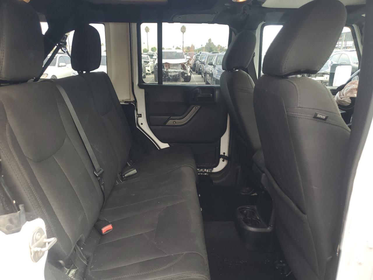 2018 Jeep Wrangler Unlimited Sport VIN: 1C4HJWDG7JL919682 Lot: 70181425