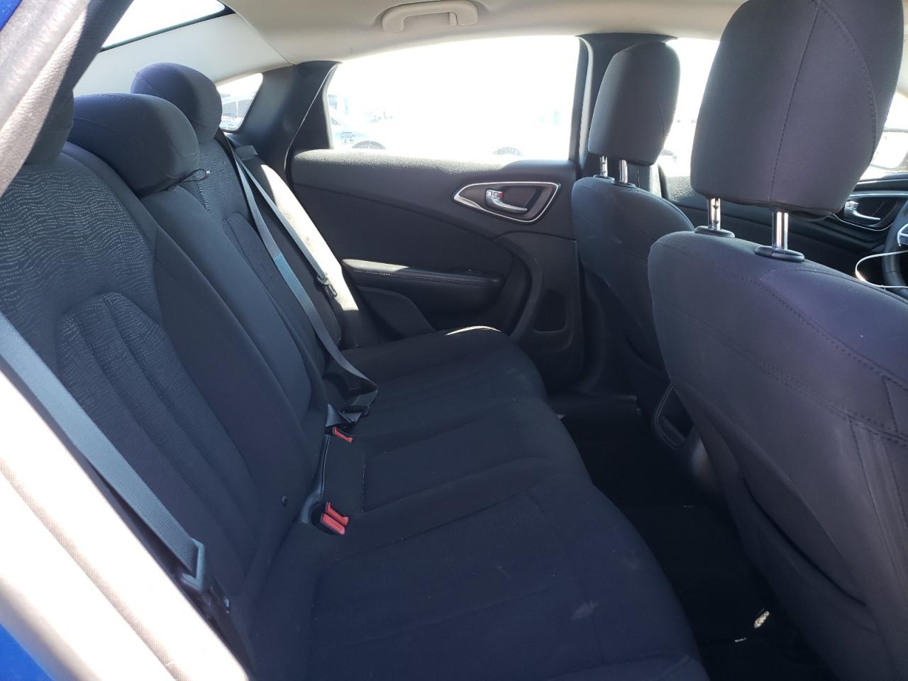 2015 Chrysler 200 Limited VIN: 1C3CCCAB3FN635672 Lot: 85540495