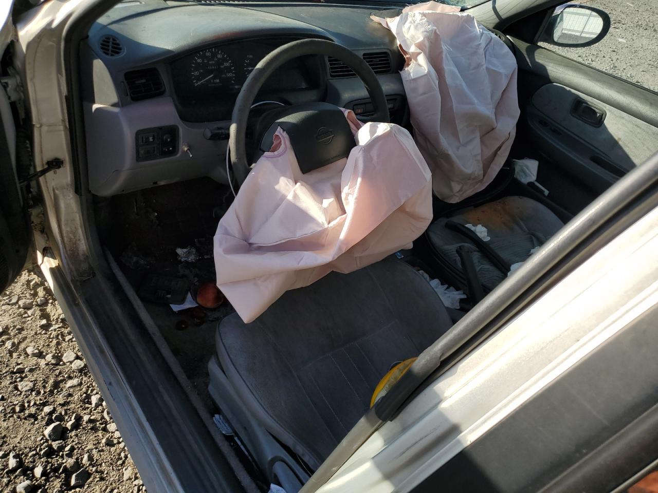 1995 Nissan Sentra Base VIN: 1N4AB41D7SC740739 Lot: 85893635