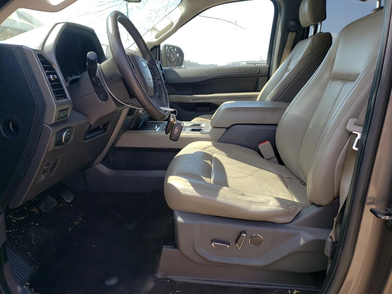 2019 Ford Expedition Max Xlt VIN: 1FMJK1HT5KEA67746 Lot: 84958555