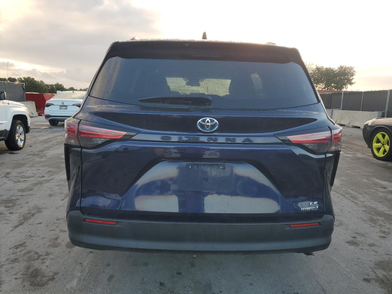 2022 Toyota Sienna Le VIN: 5TDKRKEC2NS120514 Lot: 84482345