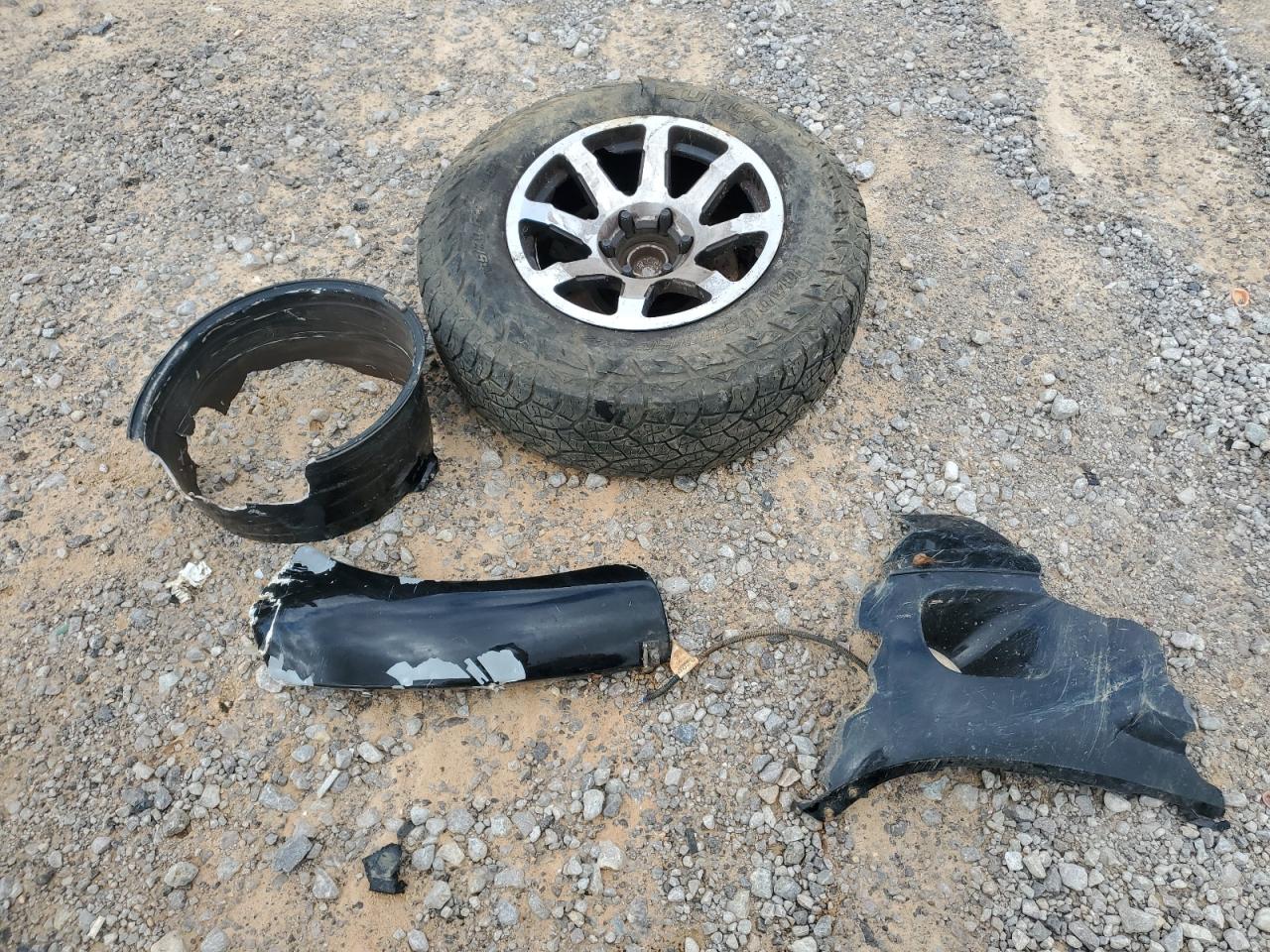 2012 Chevrolet Suburban C1500 Lt VIN: 1GNSCJE01CR179476 Lot: 90390865