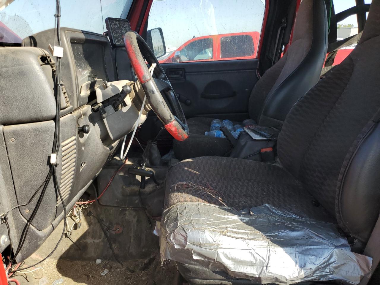 1999 Jeep Wrangler / Tj Sport VIN: 1J4FY19S8XP427144 Lot: 84555815