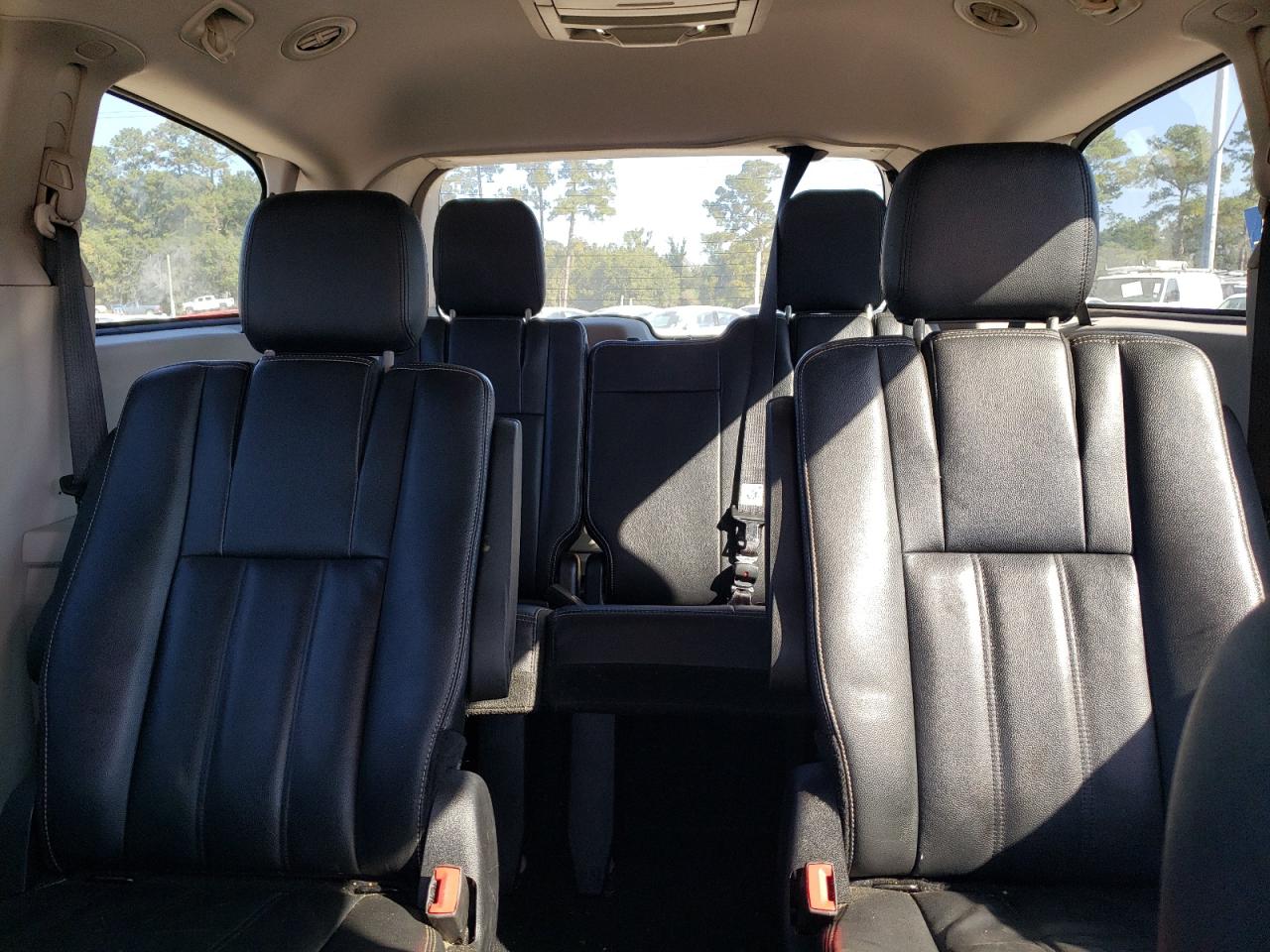 2015 Chrysler Town & Country Touring VIN: 2C4RC1BG4FR739403 Lot: 81475735