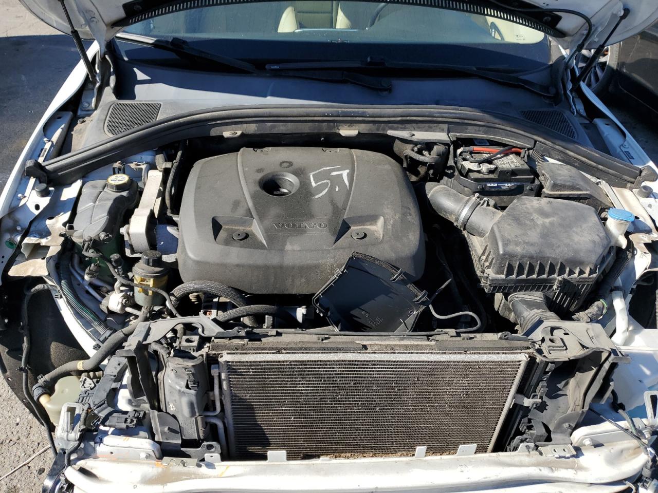 2016 Volvo Xc60 T5 Premier VIN: YV440MDK1G2782874 Lot: 87396655