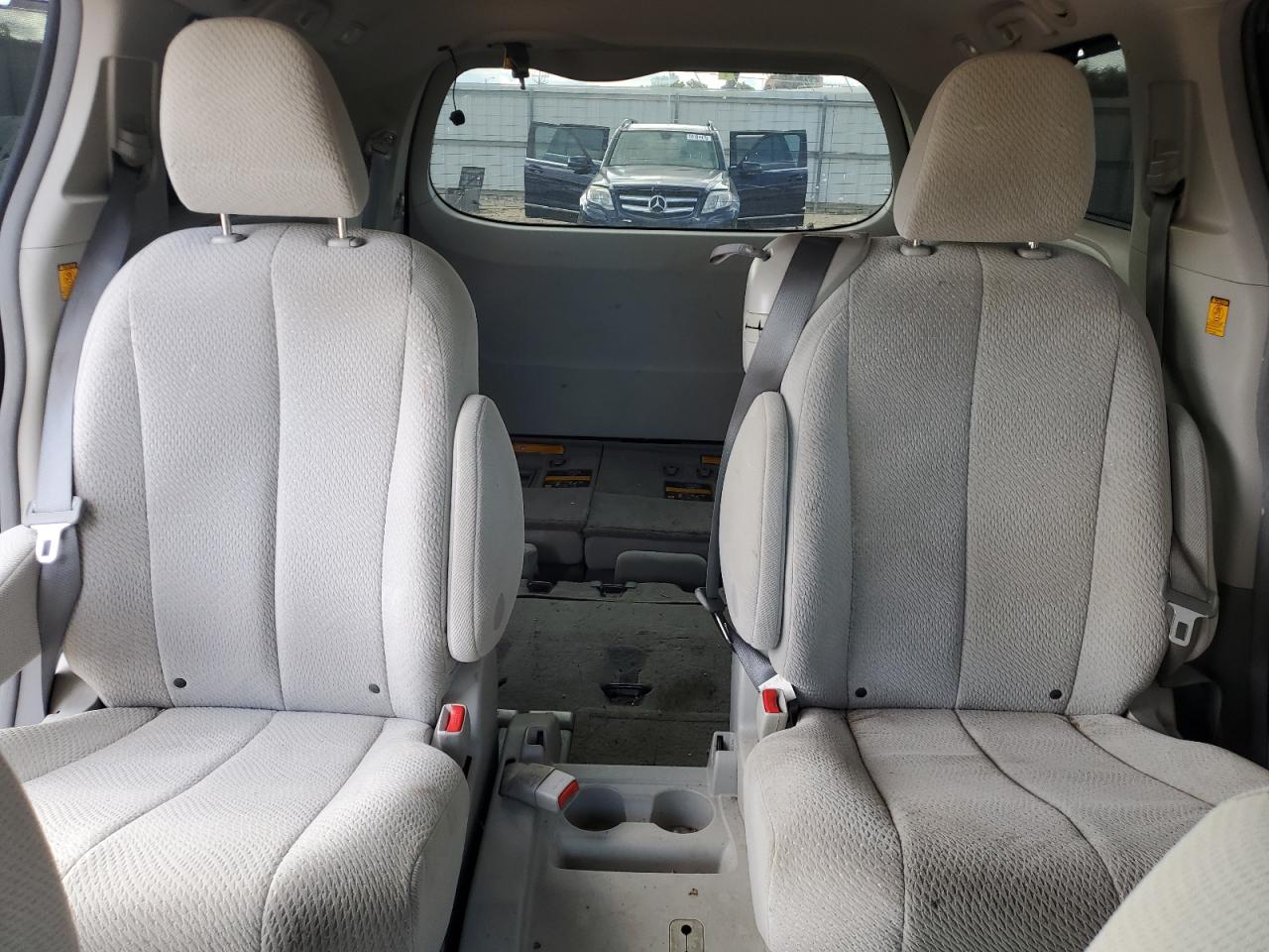 2011 Toyota Sienna Le VIN: 5TDKK3DC5BS086687 Lot: 86188055