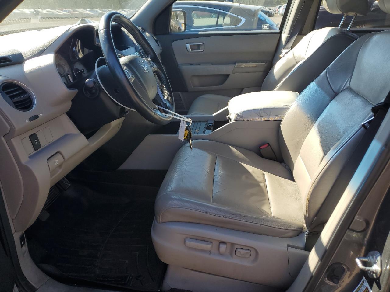 2010 Honda Pilot Exl VIN: 5FNYF4H69AB021935 Lot: 81441835