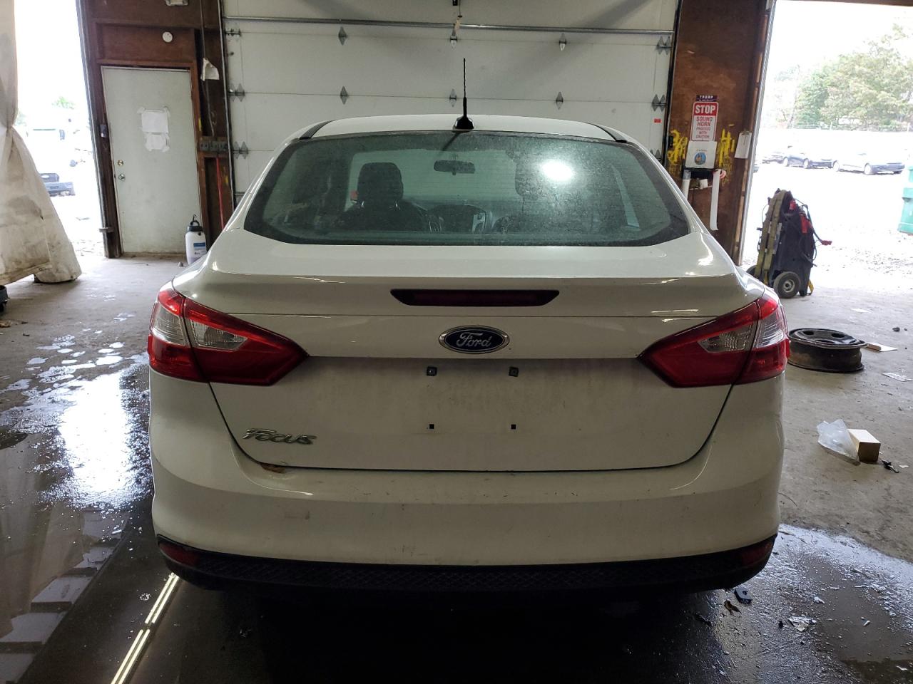 2014 Ford Focus S VIN: 1FADP3E22EL104641 Lot: 85277615