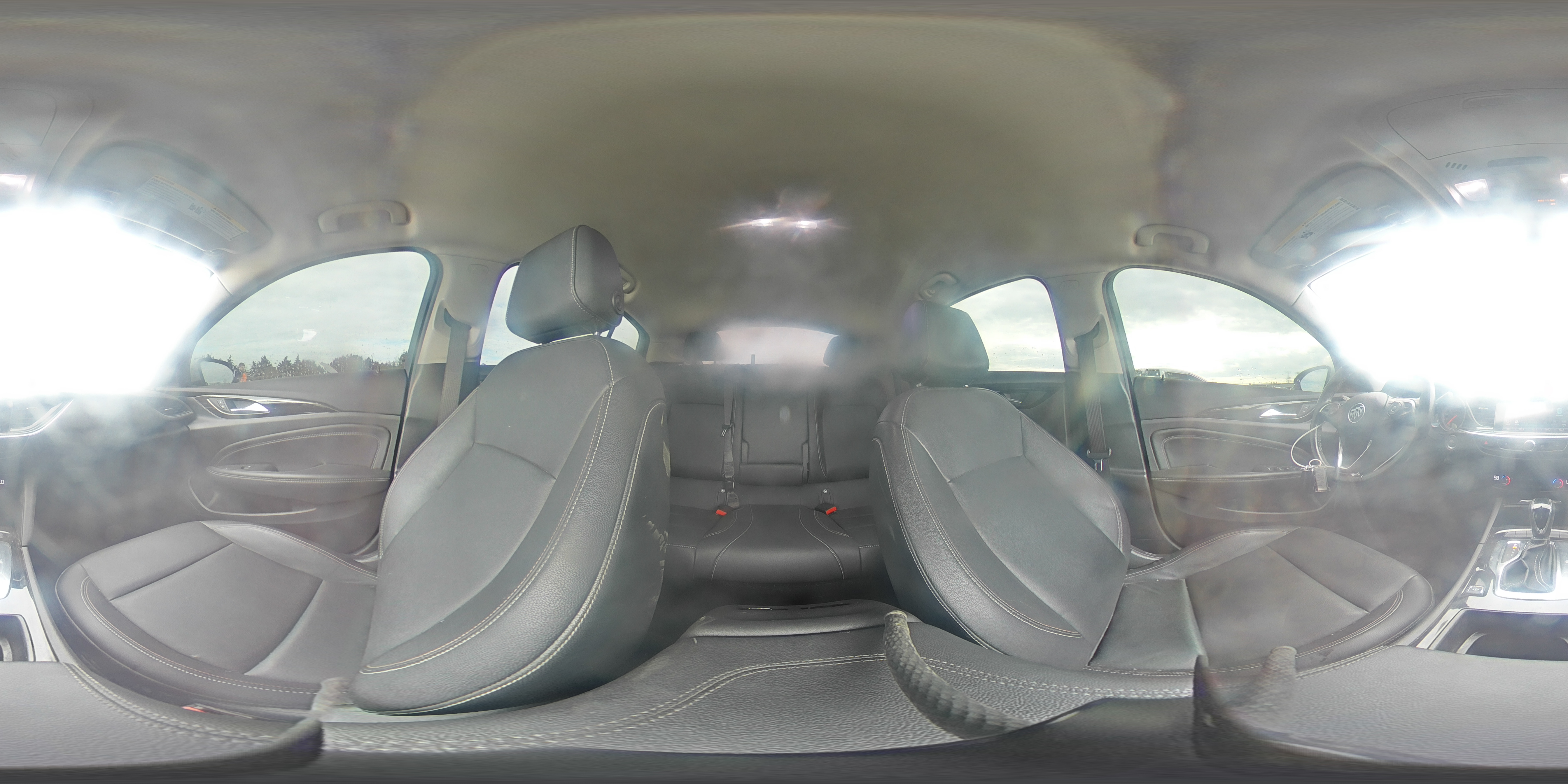 2018 Buick Regal Essence VIN: W04GP6SX5J1124780 Lot: 90852745