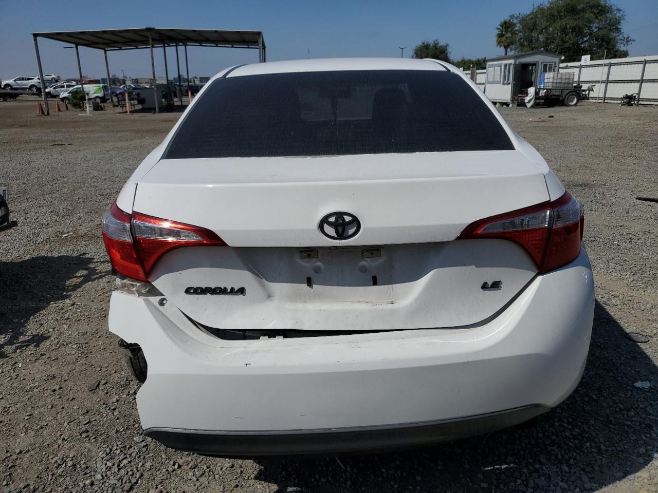 2015 Toyota Corolla L VIN: 5YFBURHE5FP268185 Lot: 82325265