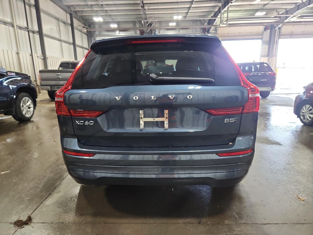 2022 Volvo Xc60 B5 Momentum VIN: YV4L12RK0N1018426 Lot: 85317955