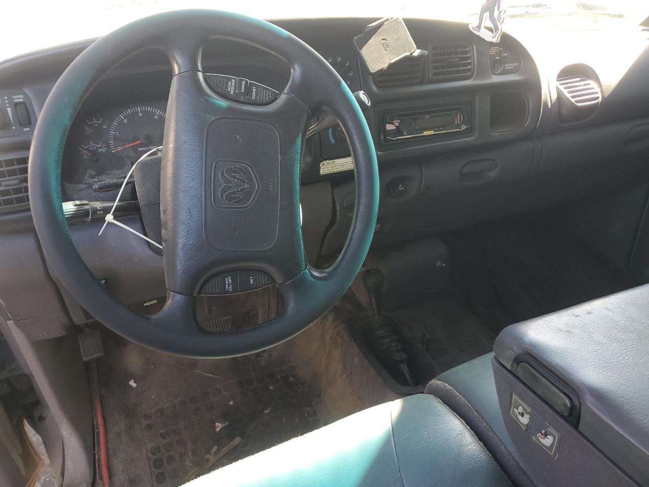 2001 Dodge Ram 2500 VIN: 3B7KF26Z61M283933 Lot: 82600465