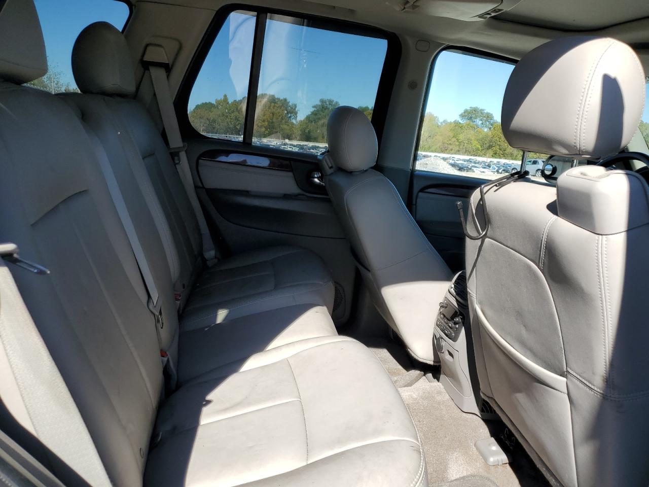 2008 GMC Envoy Denali VIN: 1GKET63M182136432 Lot: 87226125